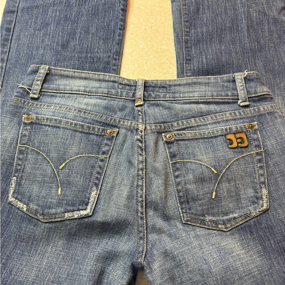 Joe's Jeans ..Bootcut Denim with Back Pocket Embroidery.. 30x30